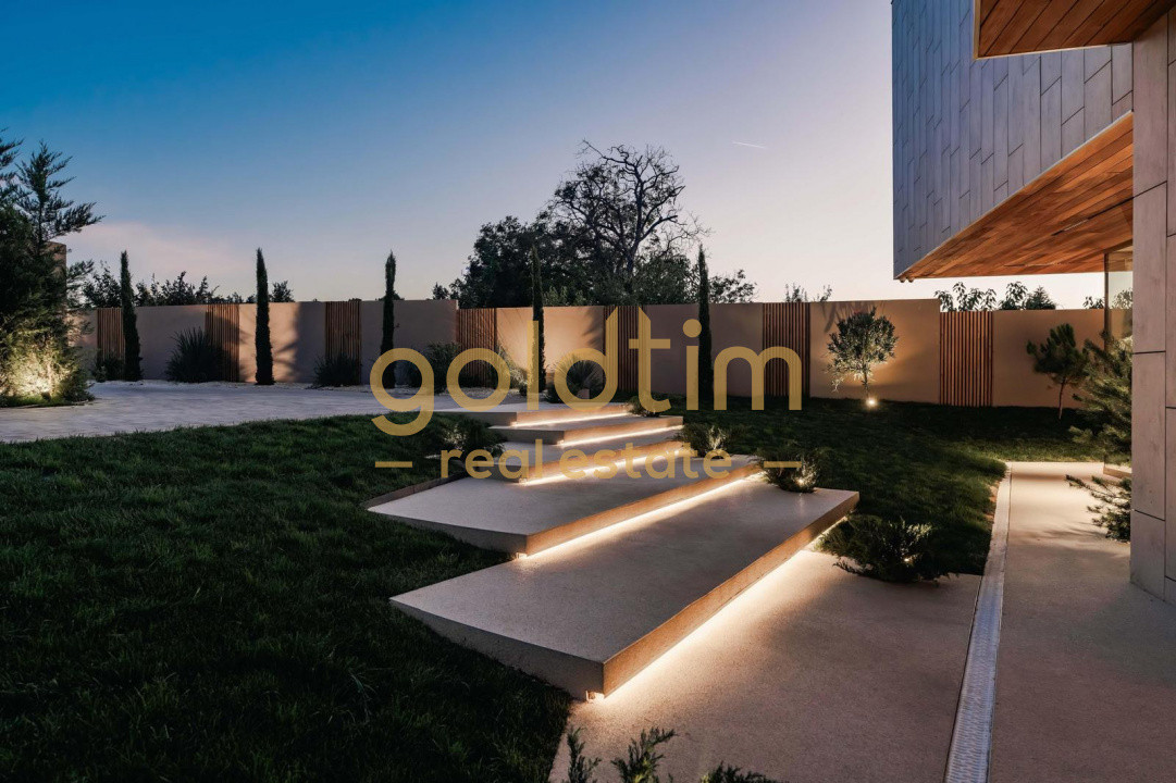 VILA UNICA/ 7 CAMERE CU VEDERE LA LAC/PISCINA INFINITY/DESIGN SPECTACULOS/SNAGOV