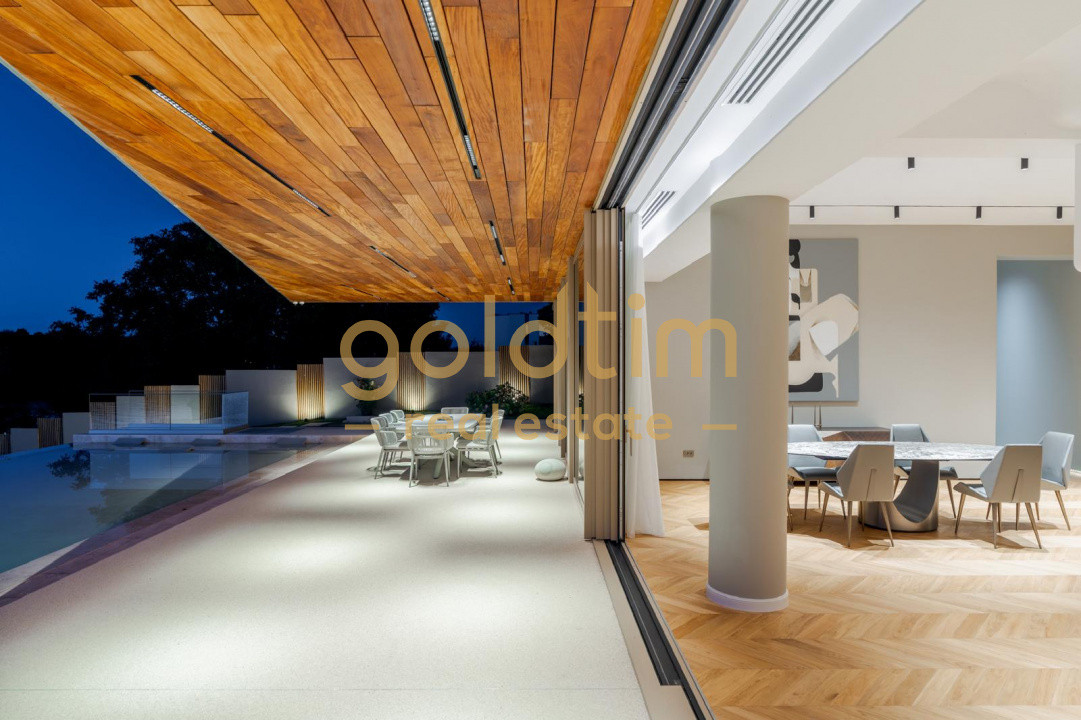 VILA UNICA/ 7 CAMERE CU VEDERE LA LAC/PISCINA INFINITY/DESIGN SPECTACULOS/SNAGOV