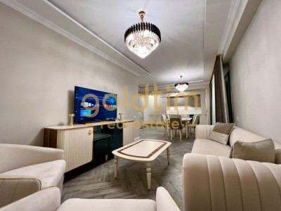 PIPERA/LUXOS SI LUMINOS/PARCARE INCLUSA