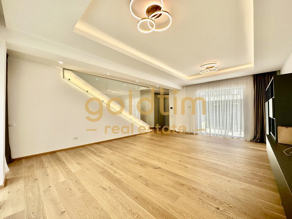 NOU/ABSOLUT SUPERBA/ VILA INDIVIDUALA/ IANCU NICOLAE/