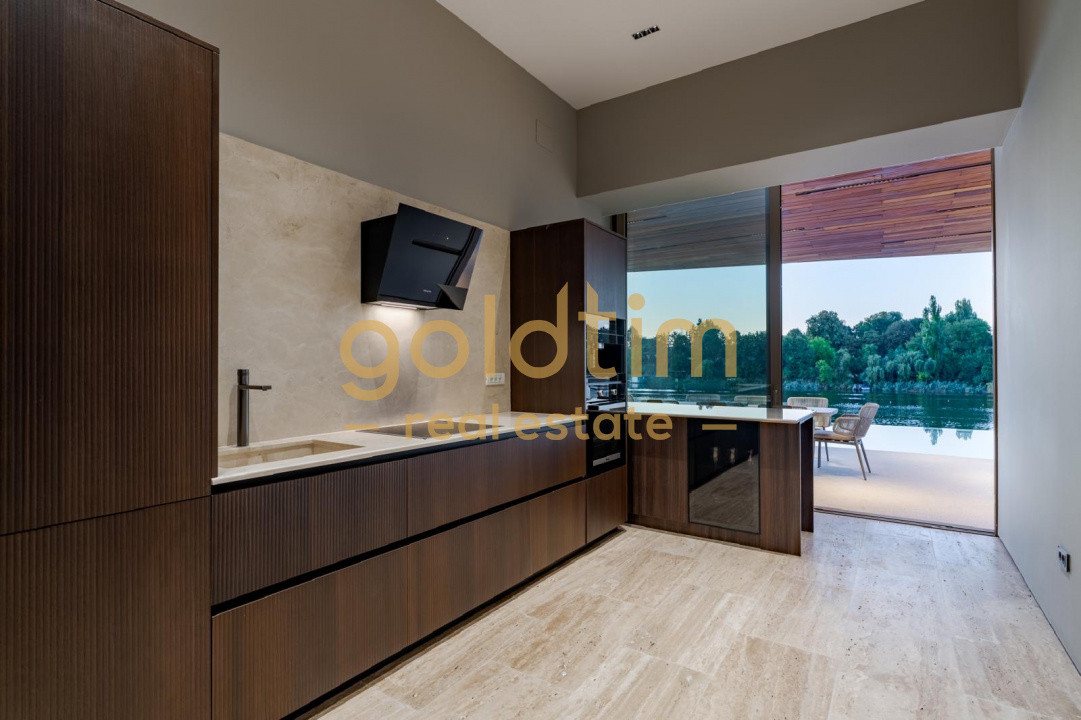 VILA UNICA/ 7 CAMERE CU VEDERE LA LAC/PISCINA INFINITY/DESIGN SPECTACULOS/SNAGOV