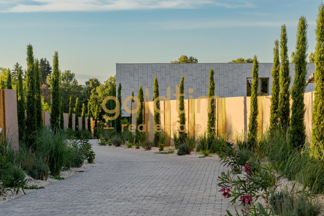 VILA UNICA/ 7 CAMERE CU VEDERE LA LAC/PISCINA INFINITY/DESIGN SPECTACULOS/SNAGOV