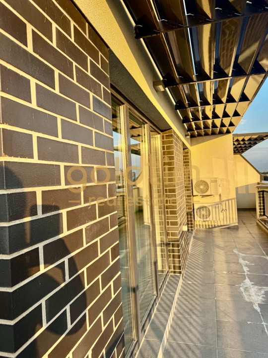 VIEW SUPERB/H PIPERA LAKE/PARCARE INCLUSA