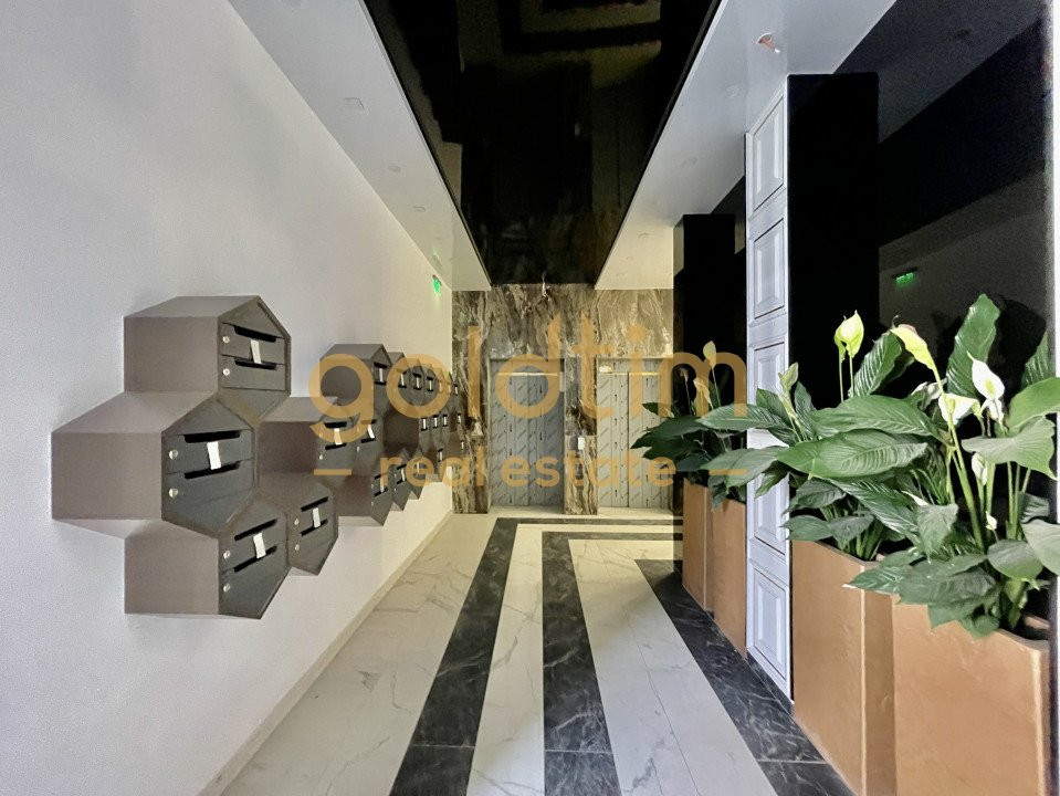 LUX/ULTRAFINISAT/PARCARE SUBTERANA/PORSCHE NORD