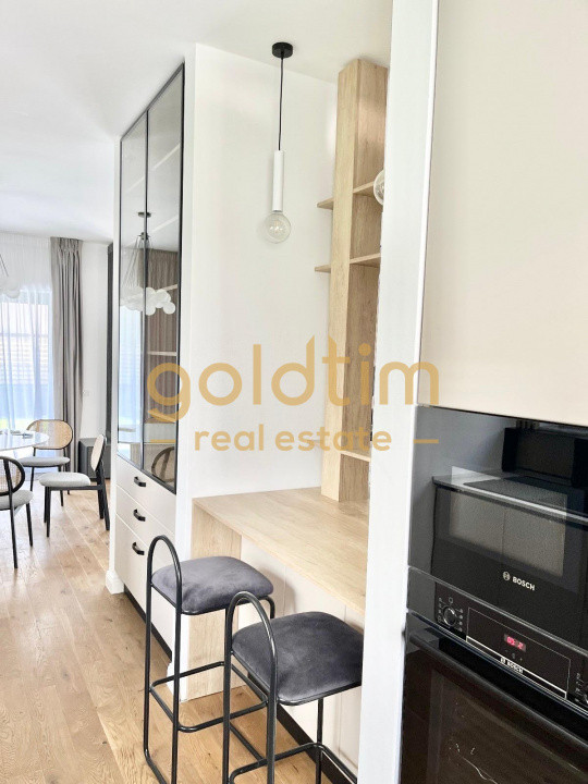 VILA/COMPLEX/PISCINA/LOC JOACA/ MOBILATA/UTILATA/CURTE 100mp/GARAJ3LOCURI/PIPERA