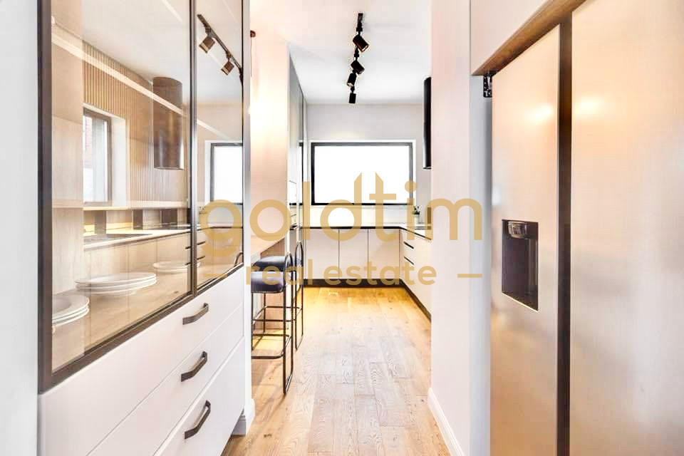 VILA/COMPLEX/PISCINA/LOC JOACA/ MOBILATA/UTILATA/CURTE 100mp/GARAJ3LOCURI/PIPERA