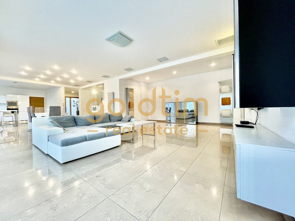 NOU/PISCINA/ CURTE/ TERASA 80 mp/ GARAJ