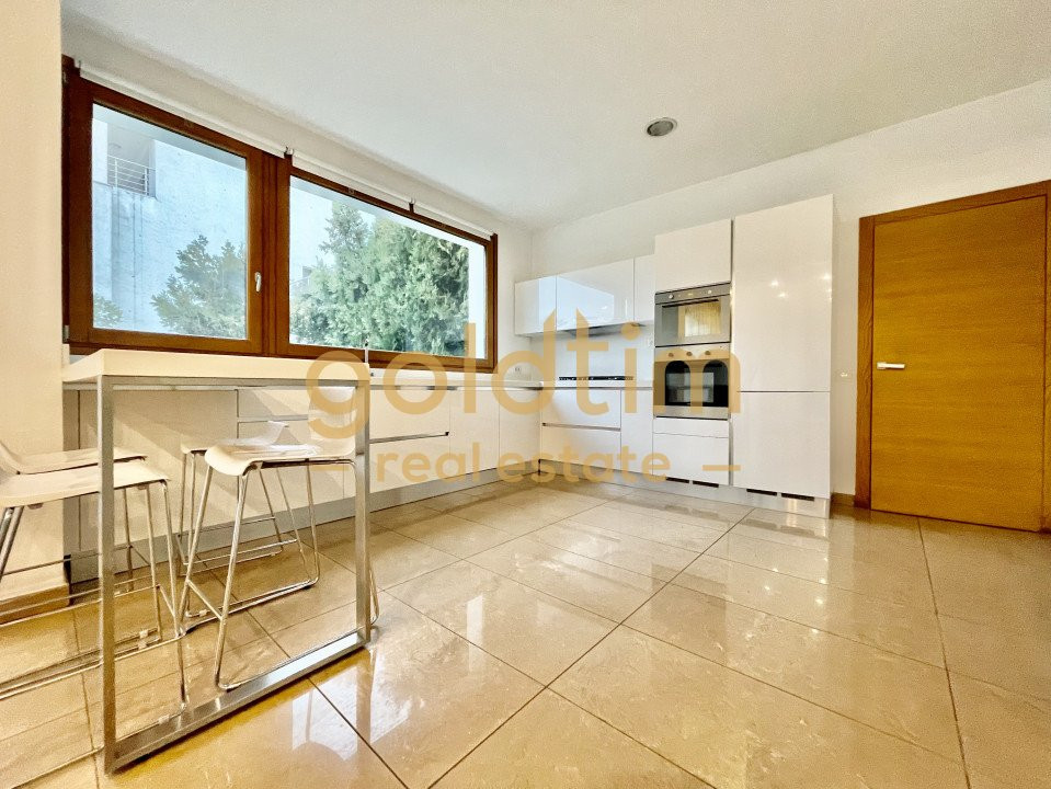 NOU/PISCINA/ CURTE/ TERASA 80 mp/ GARAJ