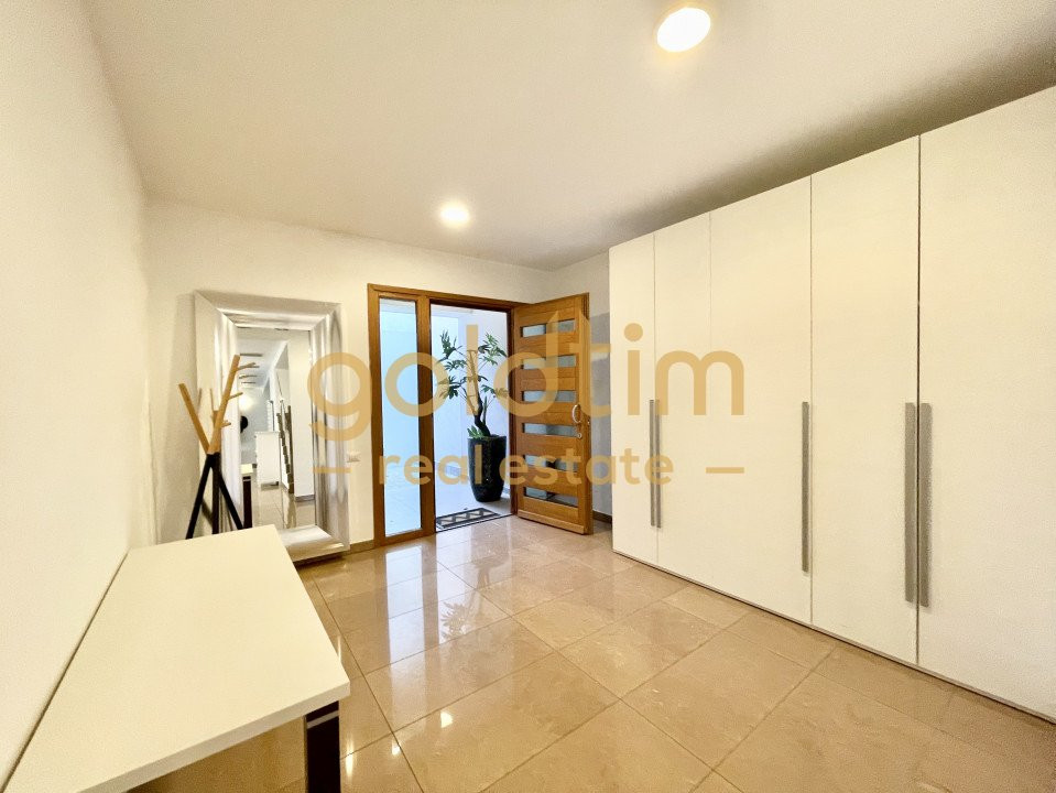 NOU/PISCINA/ CURTE/ TERASA 80 mp/ GARAJ