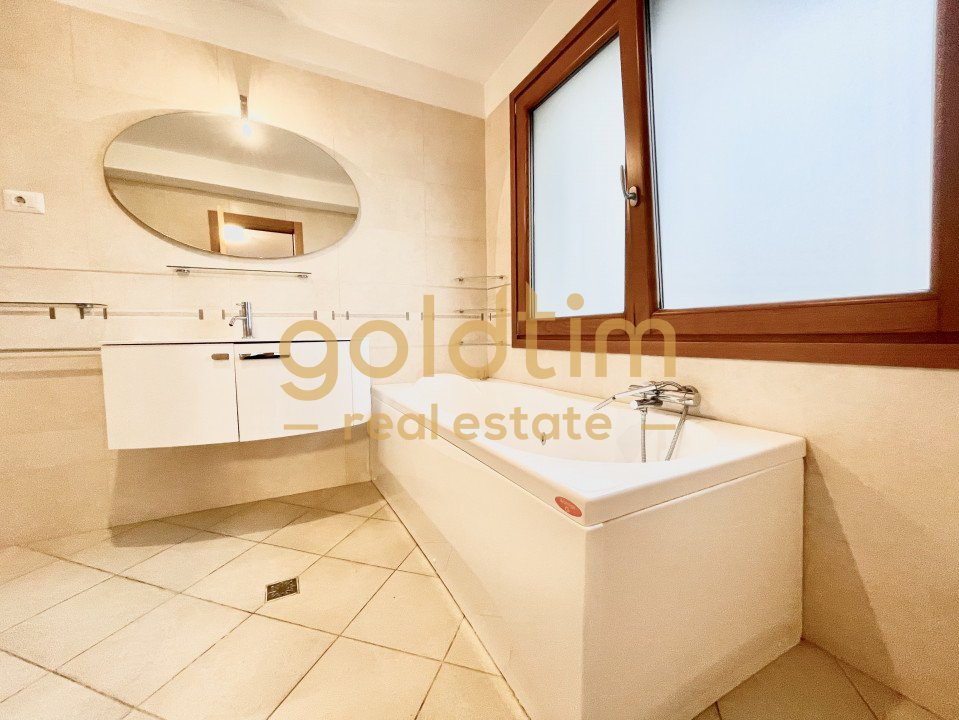 NOU/PISCINA/ CURTE/ TERASA 80 mp/ GARAJ