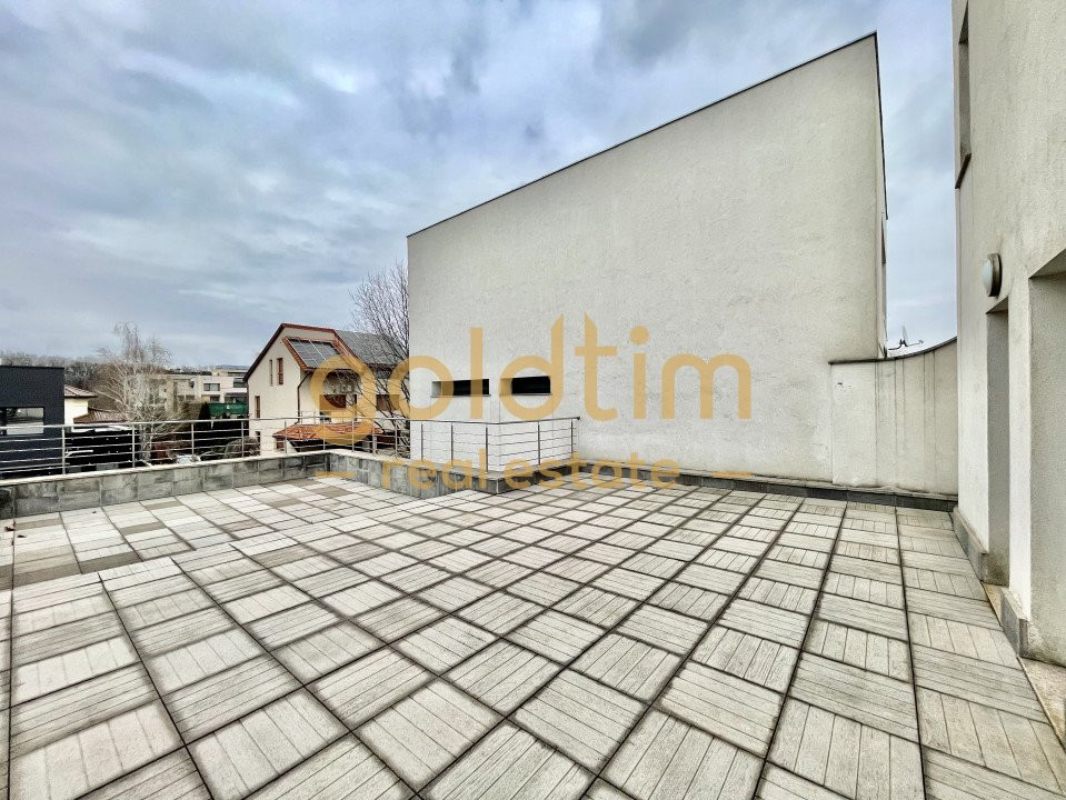 NOU/PISCINA/ CURTE/ TERASA 80 mp/ GARAJ