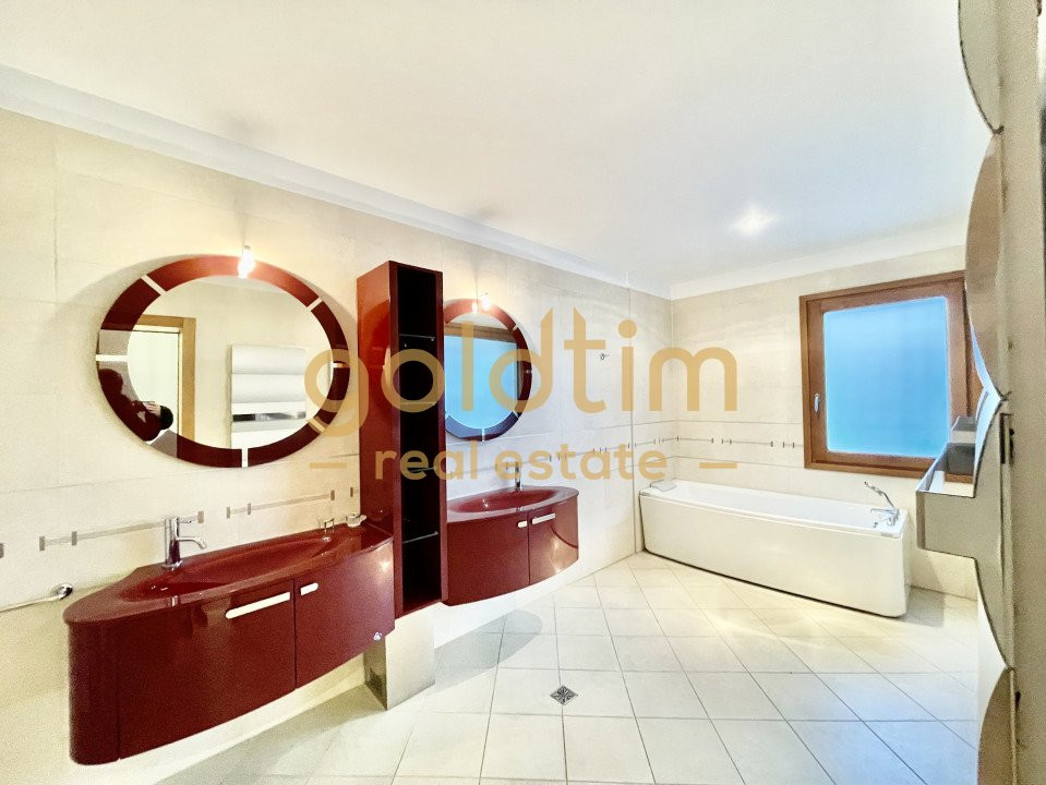 NOU/PISCINA/ CURTE/ TERASA 80 mp/ GARAJ