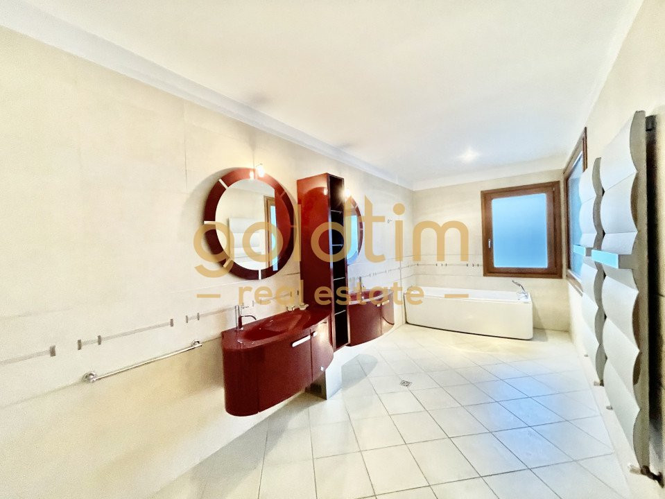 NOU/PISCINA/ CURTE/ TERASA 80 mp/ GARAJ