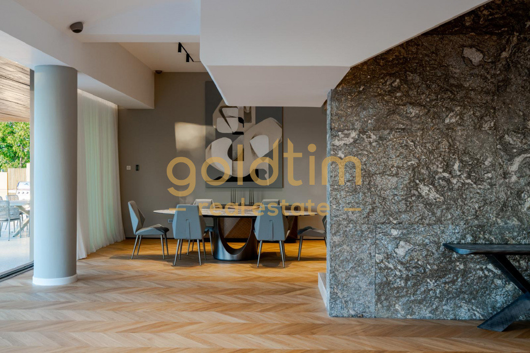 VILA UNICA/ 7 CAMERE CU VEDERE LA LAC/PISCINA INFINITY/DESIGN SPECTACULOS/SNAGOV