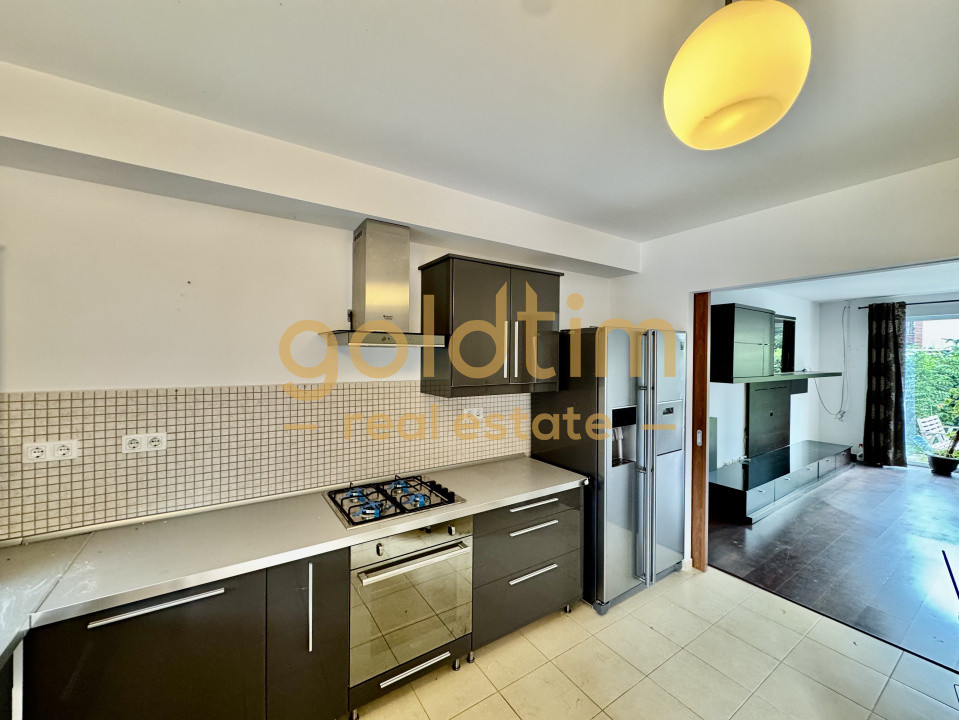 VILA COLT CU 3 CAMERE/2 LOCURI PARCARE/ ANSAMBLU SECURIZAT