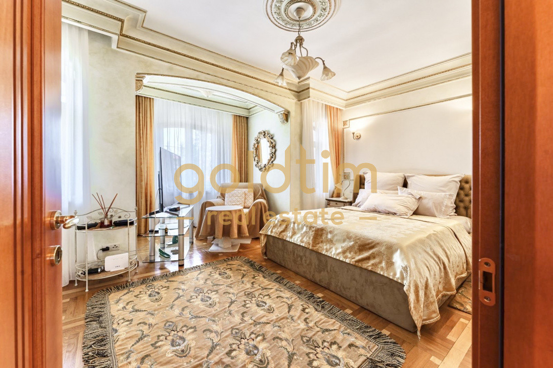 VILA IMPRESIONANTA/LUX/CURTE/GRADINA/PISCINA/GARAJ/IANCU NICOLAE