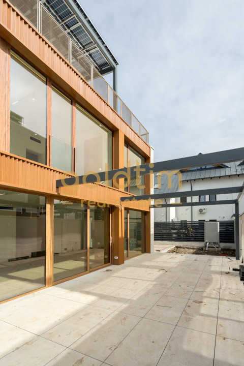 IANCU NICOLAE/VILA INDIVIDUALA SUPERBA/PIPERA/TERASA CIRCULABILA