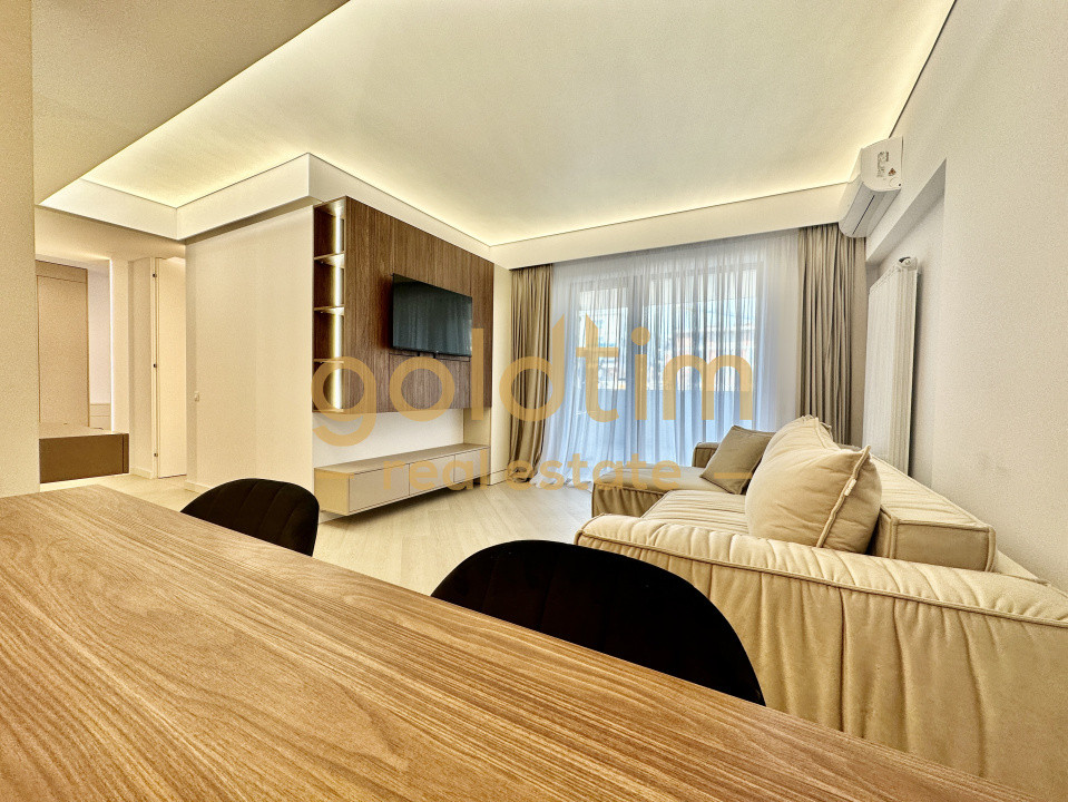 PIPERA/CORTINA NORTH/SPATII GENEROASE/SUPERB 