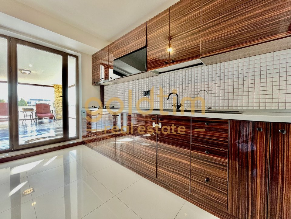 COMISION 0/SUPERB/ PENTHOUSE TERASA 130 MP/ MOBILAT SI UTILAT