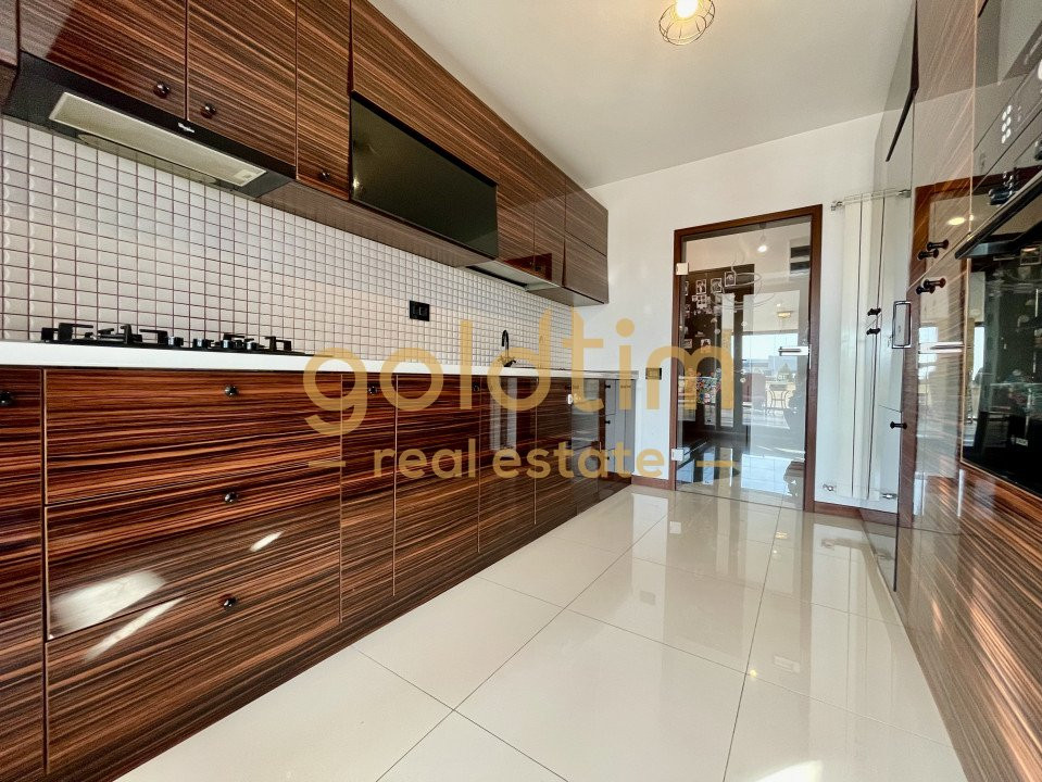 COMISION 0/SUPERB/ PENTHOUSE TERASA 130 MP/ MOBILAT SI UTILAT