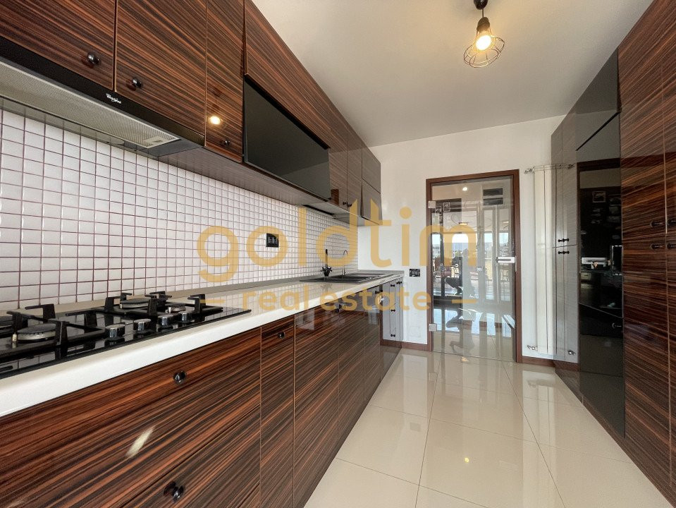 COMISION 0/SUPERB/ PENTHOUSE TERASA 130 MP/ MOBILAT SI UTILAT