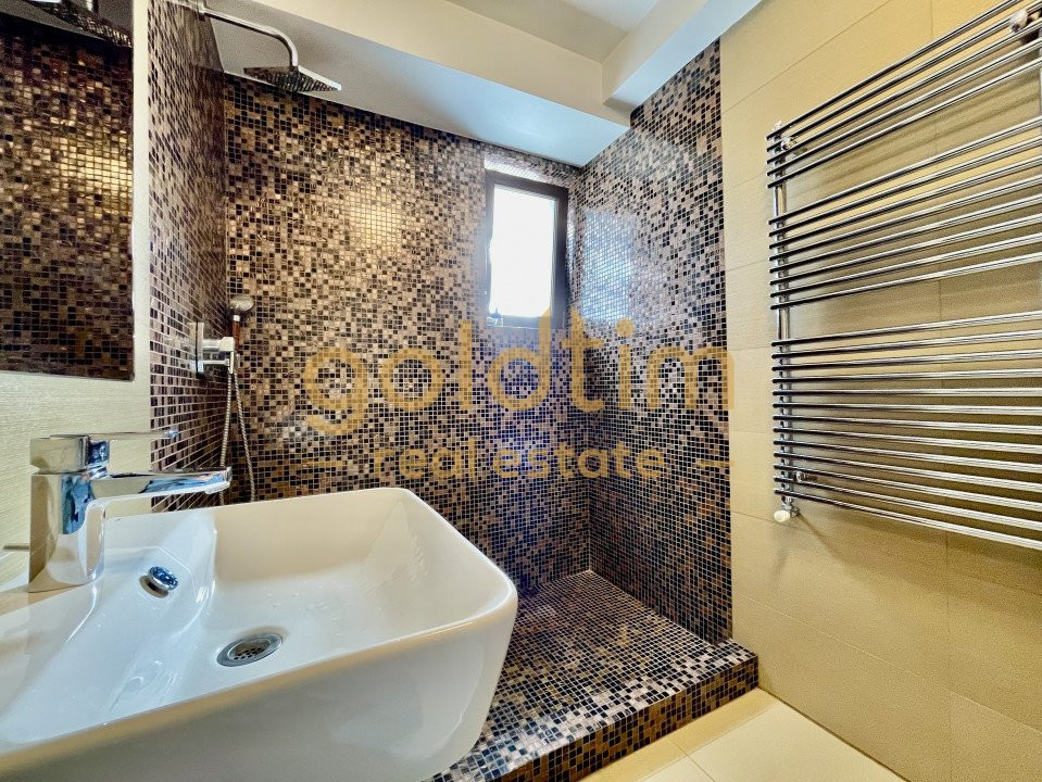 COMISION 0/SUPERB/ PENTHOUSE TERASA 130 MP/ MOBILAT SI UTILAT