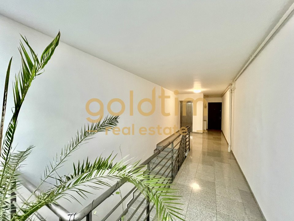 COMISION 0/SUPERB/ PENTHOUSE TERASA 130 MP/ MOBILAT SI UTILAT