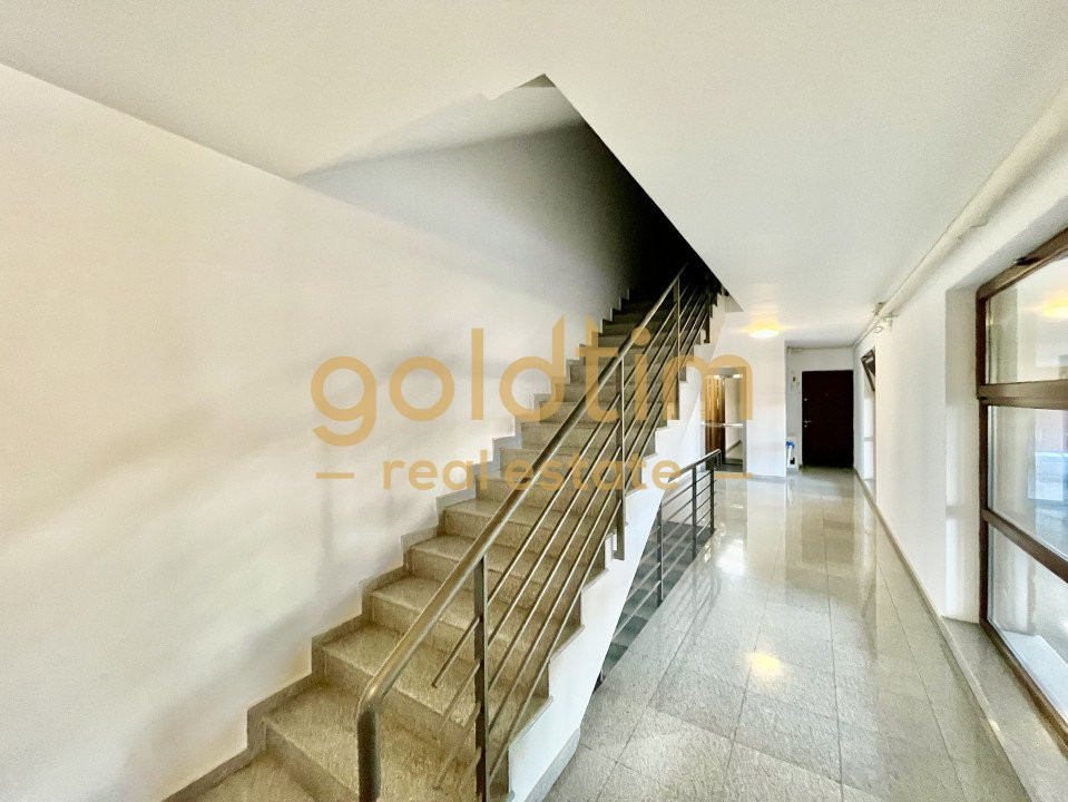 COMISION 0/SUPERB/ PENTHOUSE TERASA 130 MP/ MOBILAT SI UTILAT