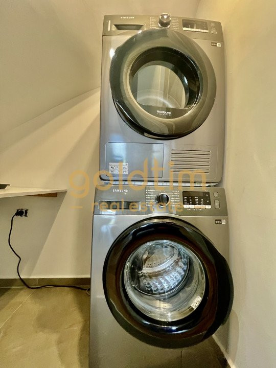 PET FRIENDLY/NOU/VILA SUPERBA/ 2 PARCARI/CURTE  GENEROASA/ SCOALA AMERiCANA