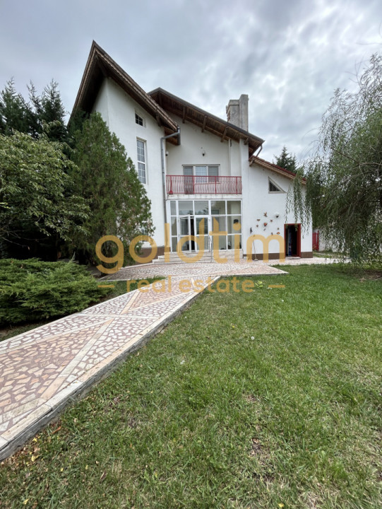 VILA 5 CAMERE CU PISCINA/TEREN 2650MP/CASA PERSONAL/GARAJ/SNAGOV-CIOFLICENI/