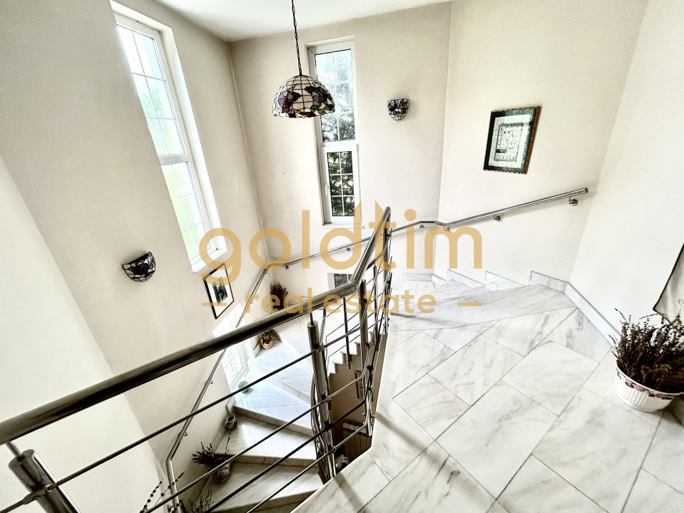 VILA 5 CAMERE CU PISCINA/TEREN 2650MP/CASA PERSONAL/GARAJ/SNAGOV-CIOFLICENI/