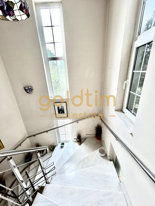 VILA 5 CAMERE CU PISCINA/TEREN 2650MP/CASA PERSONAL/GARAJ/SNAGOV-CIOFLICENI/