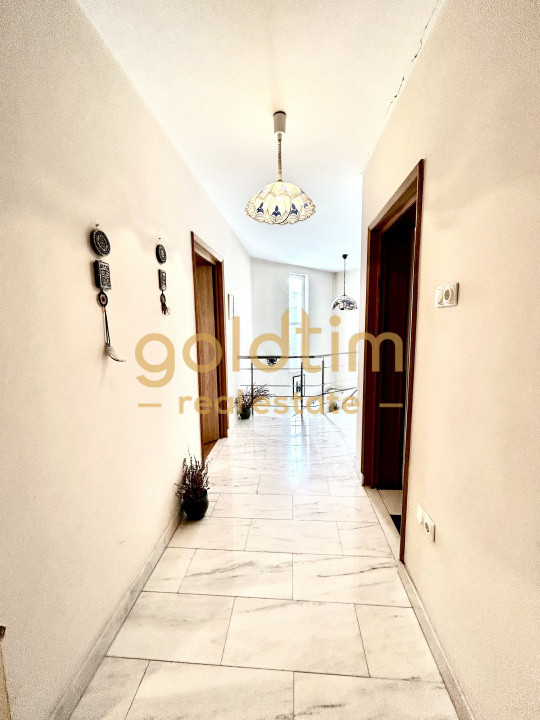 VILA 5 CAMERE CU PISCINA/TEREN 2650MP/CASA PERSONAL/GARAJ/SNAGOV-CIOFLICENI/