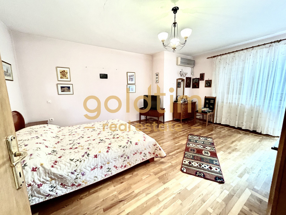 VILA 5 CAMERE CU PISCINA/TEREN 2650MP/CASA PERSONAL/GARAJ/SNAGOV-CIOFLICENI/