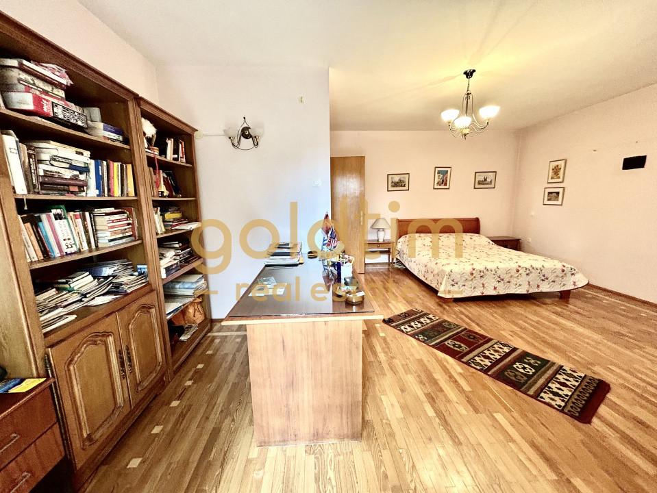 VILA 5 CAMERE CU PISCINA/TEREN 2650MP/CASA PERSONAL/GARAJ/SNAGOV-CIOFLICENI/