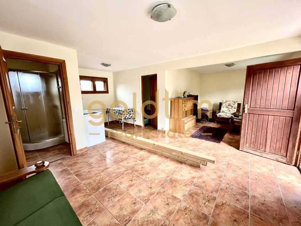 VILA 5 CAMERE CU PISCINA/TEREN 2650MP/CASA PERSONAL/GARAJ/SNAGOV-CIOFLICENI/