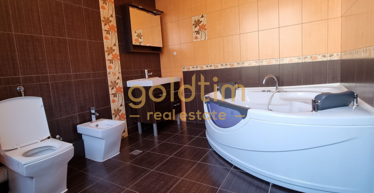 VILA SUPERBA/ZONA BANEASA/LANGA LAC/ZONA LINISTITA