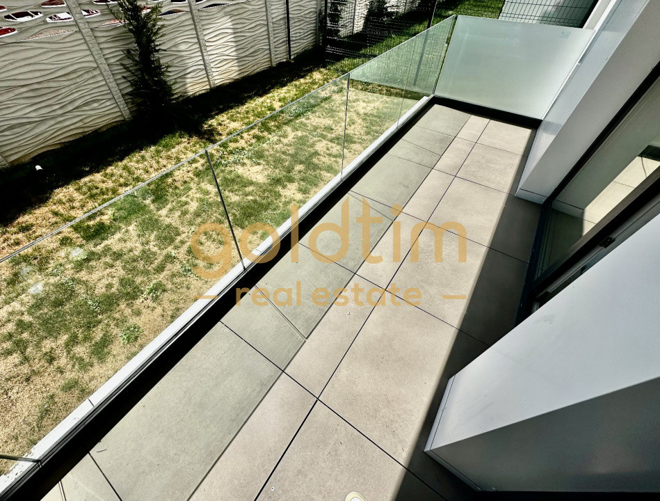 BLOC BOUTIQUE/PIPERA/PARCARE INCLUSA/SUPERB