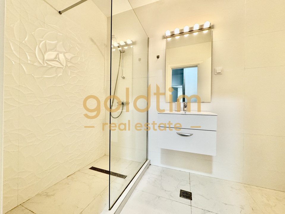 NOU/ SUPERB/ BUCATARIE INCHISA/TERASA 20 MP/ SPATII DEPOZITARE/ PARCARE