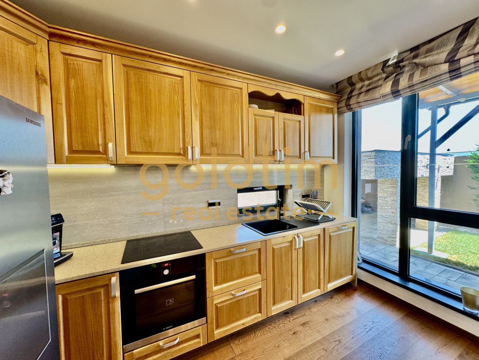 VILA DE COLT/ MOBILATA SI UTILATA/ PARCARI