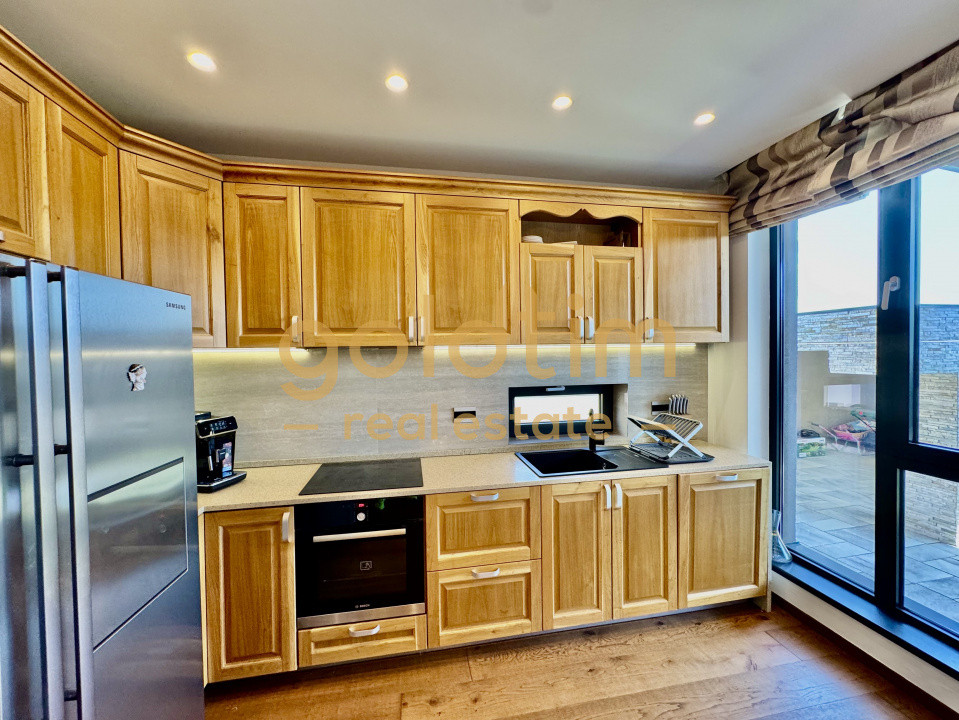 VILA DE COLT/ MOBILATA SI UTILATA/ PARCARI