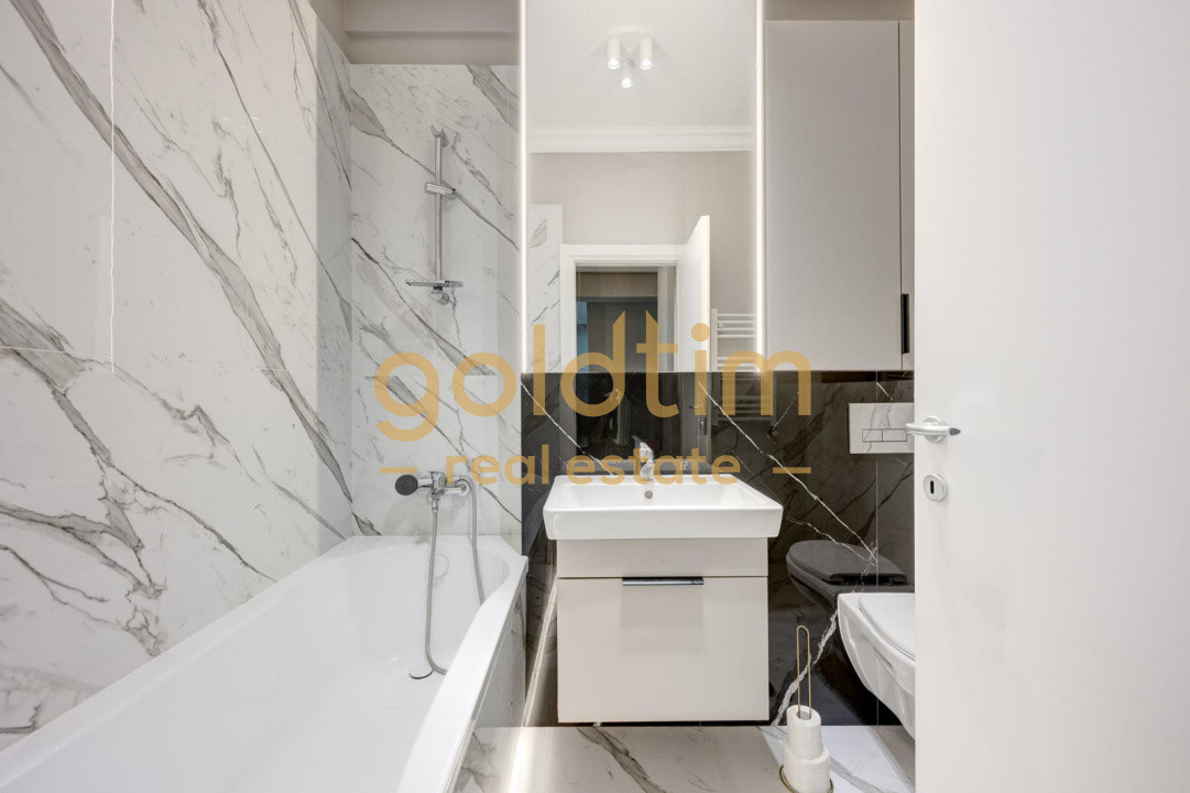 AVIATIEI/SUPERB/LUMINOS/PARCARE INCLUSA