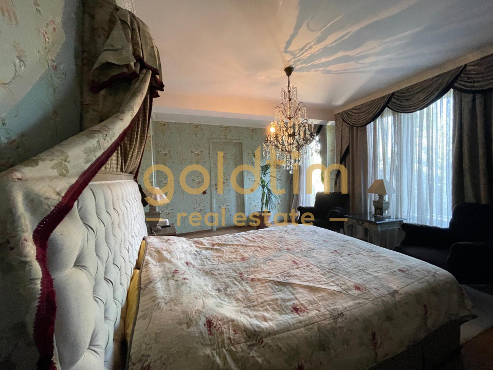 SUPERB/GRADINA/VEGETATIE MATURA/VILA INDIVIDUALA/PISCINA EXTERIOARA