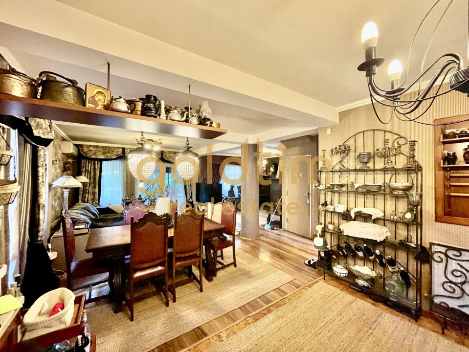 SUPERB/GRADINA/VEGETATIE MATURA/VILA INDIVIDUALA/PISCINA EXTERIOARA