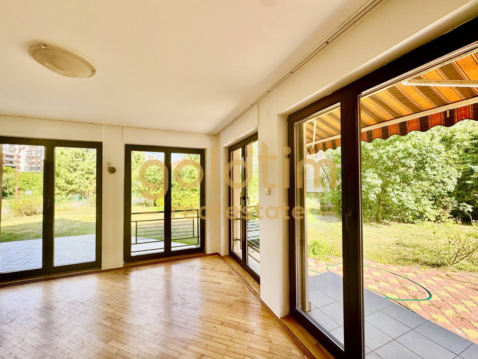 VILA INDIVIDUALA/TEREN LIBER 710 MP/ GARAJ/ ANSAMBLU SECURIZAT