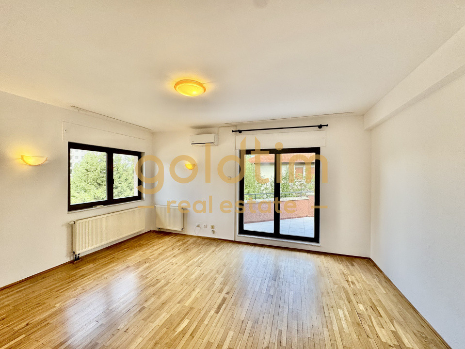 VILA INDIVIDUALA/TEREN LIBER 710 MP/ GARAJ/ ANSAMBLU SECURIZAT