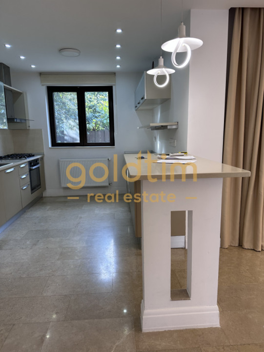 VILA CU PISCINA/CURTE/COMPLEX SECURIZAT/OXFORD GARDENS/PIPERA