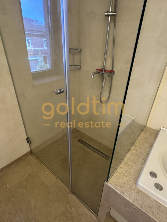 VILA CU PISCINA/CURTE/COMPLEX SECURIZAT/OXFORD GARDENS/PIPERA