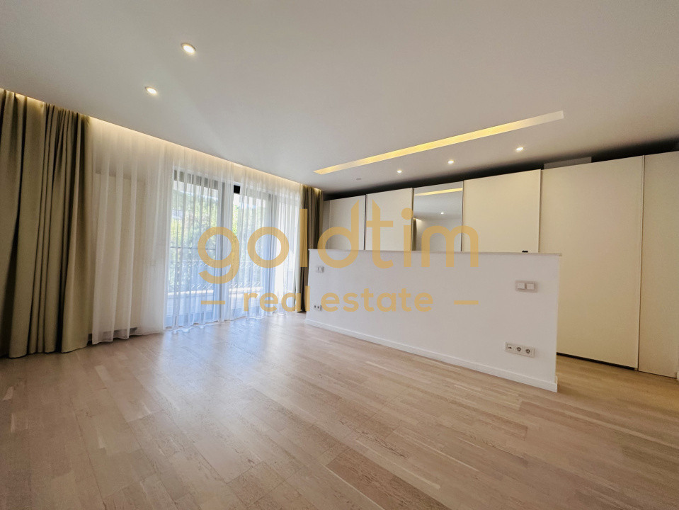 VILA CU PISCINA/CURTE/COMPLEX SECURIZAT/OXFORD GARDENS/PIPERA