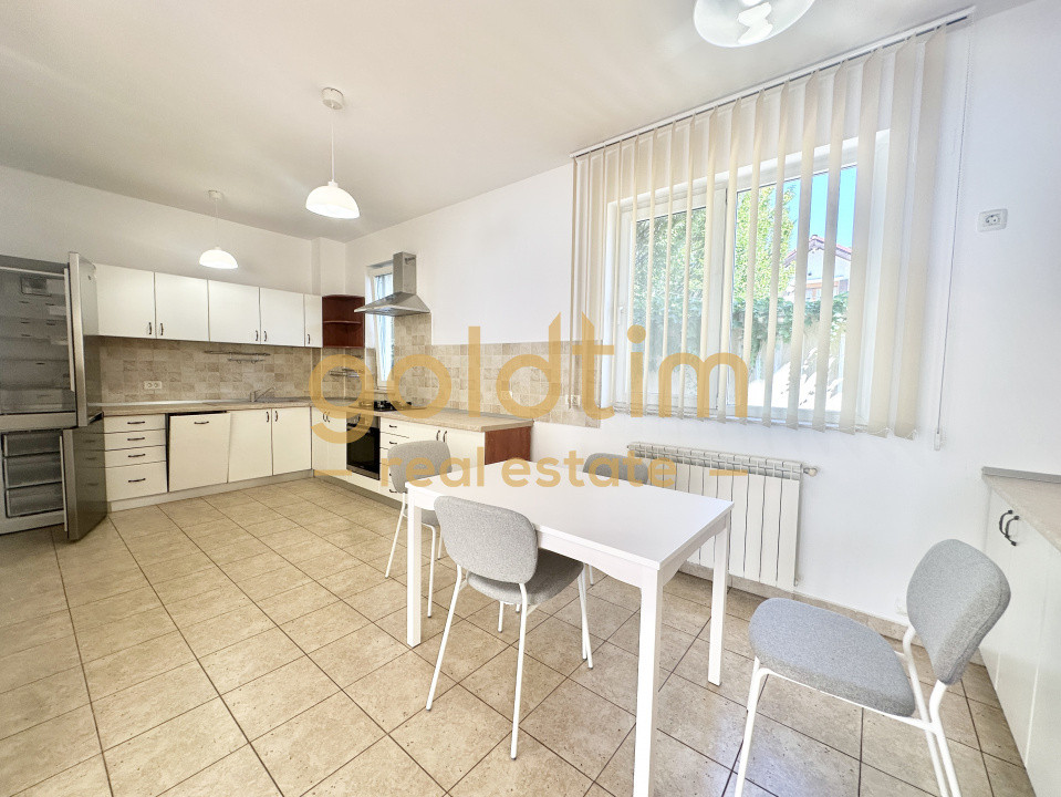 VILA CU PISCINA/CURTE 600MP/COMPLEX SECURIZAT/IANCU NICOLAE